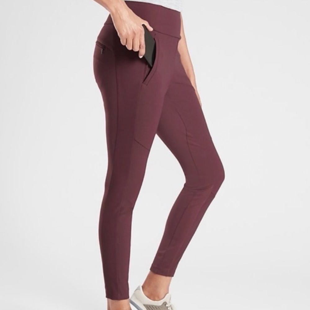 Athleta Headlands Hybrid Trek Pant Antique Burgundy Marion  Leggings. Size 8